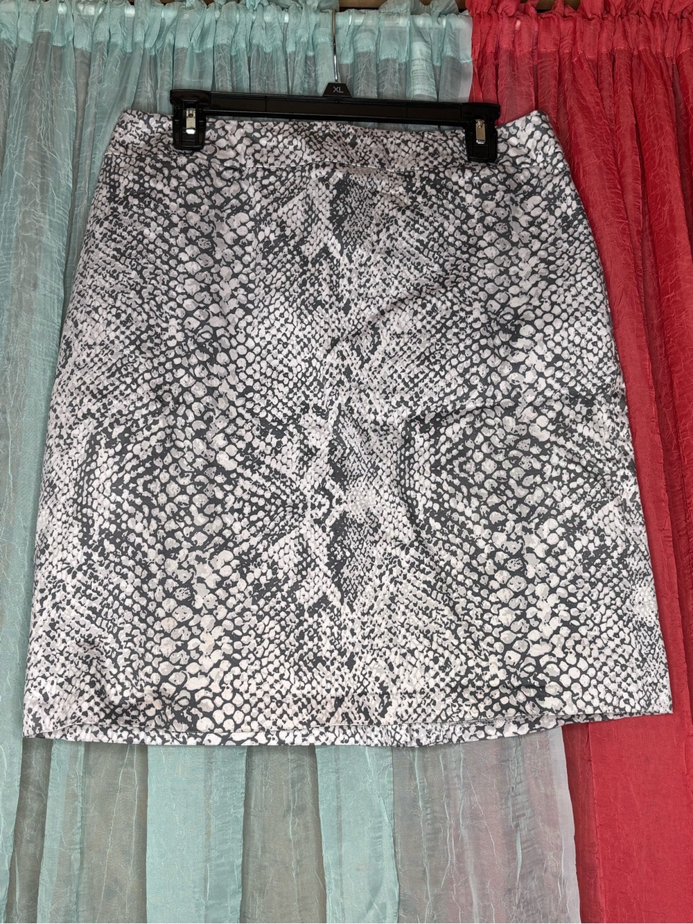 Snake-Print A-Line Skirt - Gray & White